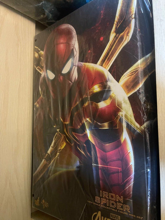 Hot Toys MMS482 Avengers Infinity War Iron Spider Peter Parker Tom Holland
