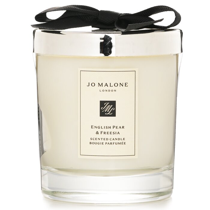Jo Malone
English Pear & Freesia Scented Candle