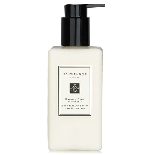 Jo Malone
English Pear & Freesia Body & Hand Lotion